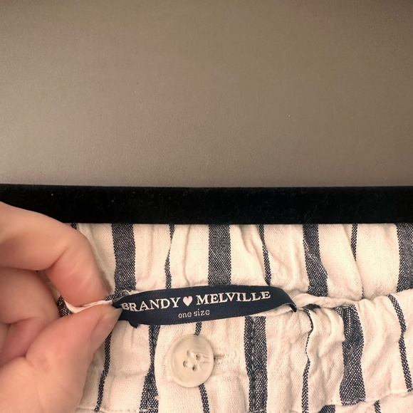 Brandy Melville Tilden Pant - Picture 6 of 10